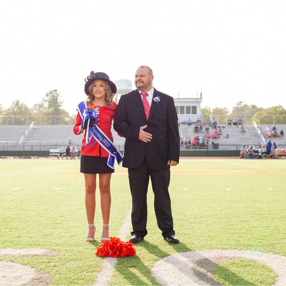EUC Worn once for HOCO Court game only.  Size S, gorgeous ❤️ with pearl buttons! - Picture 5 of 7